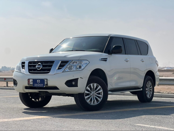 نيسان  باترول  2018  اوتوماتيك  187,000 كم  6 سلندر  دفع رباعي  اس يو في  أبيض