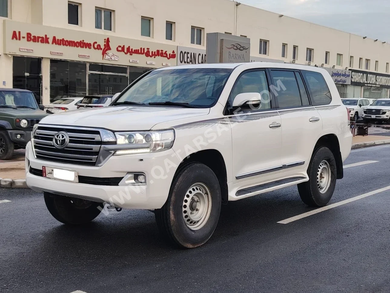 تويوتا لاند كروزر جي اكس ار 2019 اوتوماتيك 223,000 كم 8 سلندر دفع رباعي اس يو في أبيض