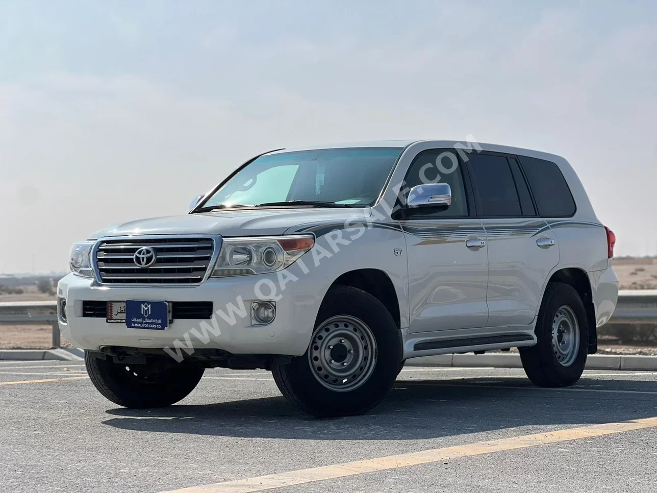 Toyota  Land Cruiser  VXR  2012  Automatic  430,000 Km  8 Cylinder  Four Wheel Drive (4WD)  SUV  White