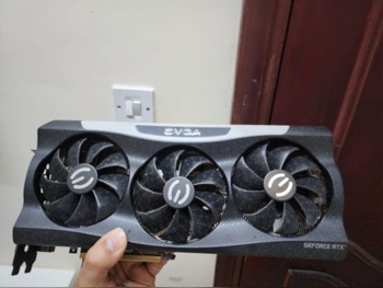 EVGA  Nvidia Geforce  RTX 3070  / 1 Port DVI Port  / 3 HDMI Port  GDDR6 /  8 GB