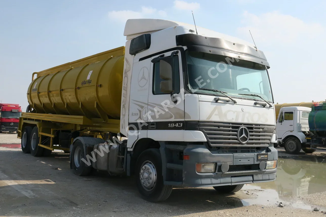 Water Tanker Mercedes 2001 White 6