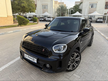 Mini  Cooper  CountryMan  S  2022  Automatic  69,000 Km  4 Cylinder  Front Wheel Drive (FWD)  Hatchback  Black