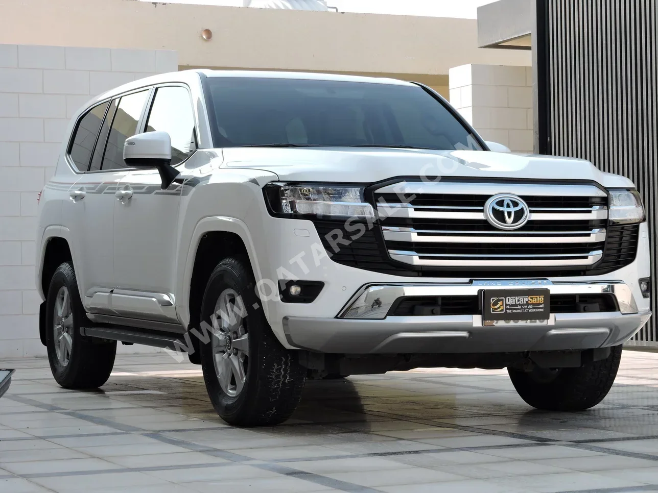 Toyota Land Cruiser GXR 2023 Automatic 41,000 Km 6 Cylinder Four Wheel Drive (4WD) SUV White With Warranty