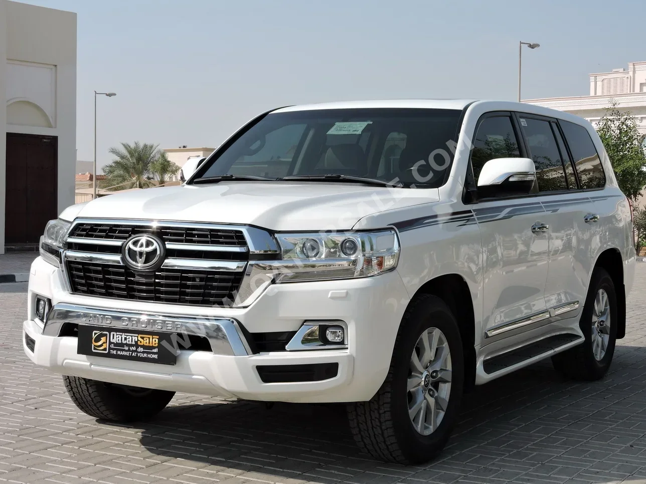 Toyota  Land Cruiser  GXR  2020  Automatic  164,000 Km  8 Cylinder  Four Wheel Drive (4WD)  SUV  White