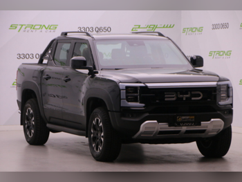 بي واي دي شارك 6 2026 اوتوماتيك 1,400 كم 4 سلندر دفع كلي مستمر بيكب أسود تحت الضمان