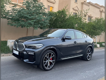 بي ام دبليو الفئة - اكس اكس 6 2021 اوتوماتيك 72,000 كم 6 سلندر دفع رباعي اس يو في رمادي تحت الضمان