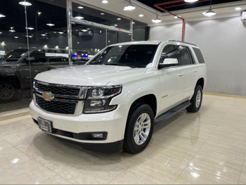 شفروليه  تاهو  2015  اوتوماتيك  228,000 كم  8 سلندر  دفع رباعي  اس يو في  أبيض