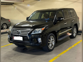 Lexus  LX  570  2013  Automatic  138,000 Km  8 Cylinder  Four Wheel Drive (4WD)  SUV  Black