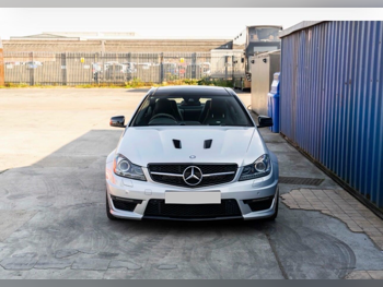 مرسيدس - بنز  سي - كلاس  63 ادشن 507  2014  اوتوماتيك  13,000 كم  8 سلندر  دفع خلفي  كوبيه \ سبورت  فضي