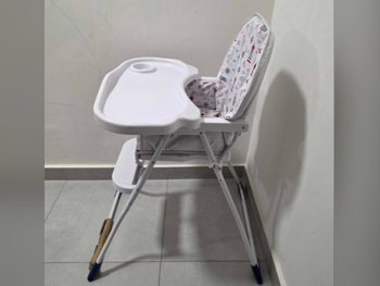 مقعد الطفل / الكراسي الهزازة والأراجيح