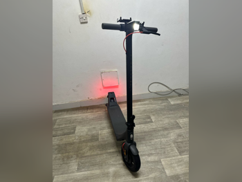 سكوترات سكوتر كهربائي - شاومى - أسود