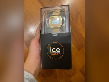 ساعات - ساعات رقمية - اللون البيج - ساعات ولادي