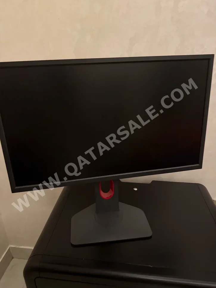 Monitors BenQ /  24 Inch  Black / Red