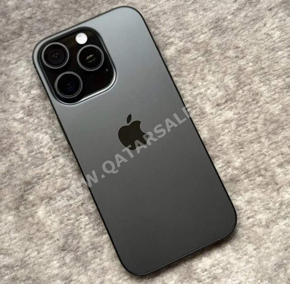 هواتف نقالة ابل  - ايفون 17  - برو  - تيتانيوم أسود  - 256 جيجابايت