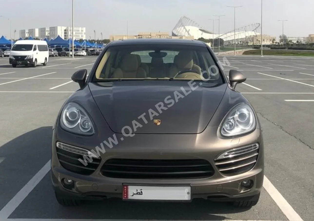 Porsche  Cayenne  2013  Automatic  147,500 Km  6 Cylinder  Four Wheel Drive (4WD)  SUV  Brown