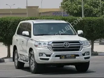  Toyota  Land Cruiser  GXR  2019  Automatic  192,000 Km  8 Cylinder  Four Wheel Drive (4WD)  SUV  Pearl  With Warranty