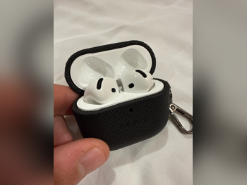 سماعات الأذن والرأس - ايربودز  ابل  Airpods 4 2025  - أبيض  ايربودز
