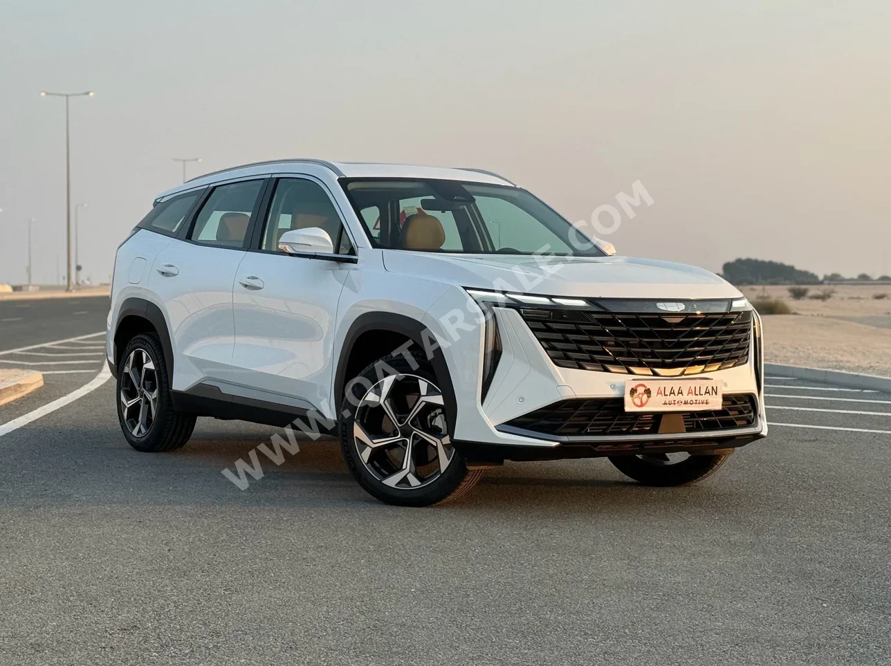 جيلي ستار راي 2025 اوتوماتيك 0 كم 4 سلندر سحب امامي اس يو في أبيض تحت الضمان