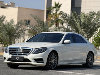 Mercedes-Benz  S-Class  400  2014  Automatic  147,000 Km  6 Cylinder  Rear Wheel Drive (RWD)  Sedan  White