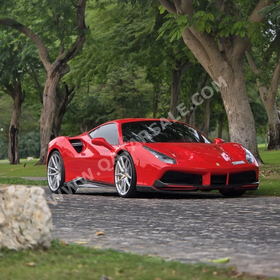فيراري  488  جي تي بي  2017  اوتوماتيك  27,000 كم  8 سلندر  دفع خلفي  كوبيه \ سبورت  أحمر