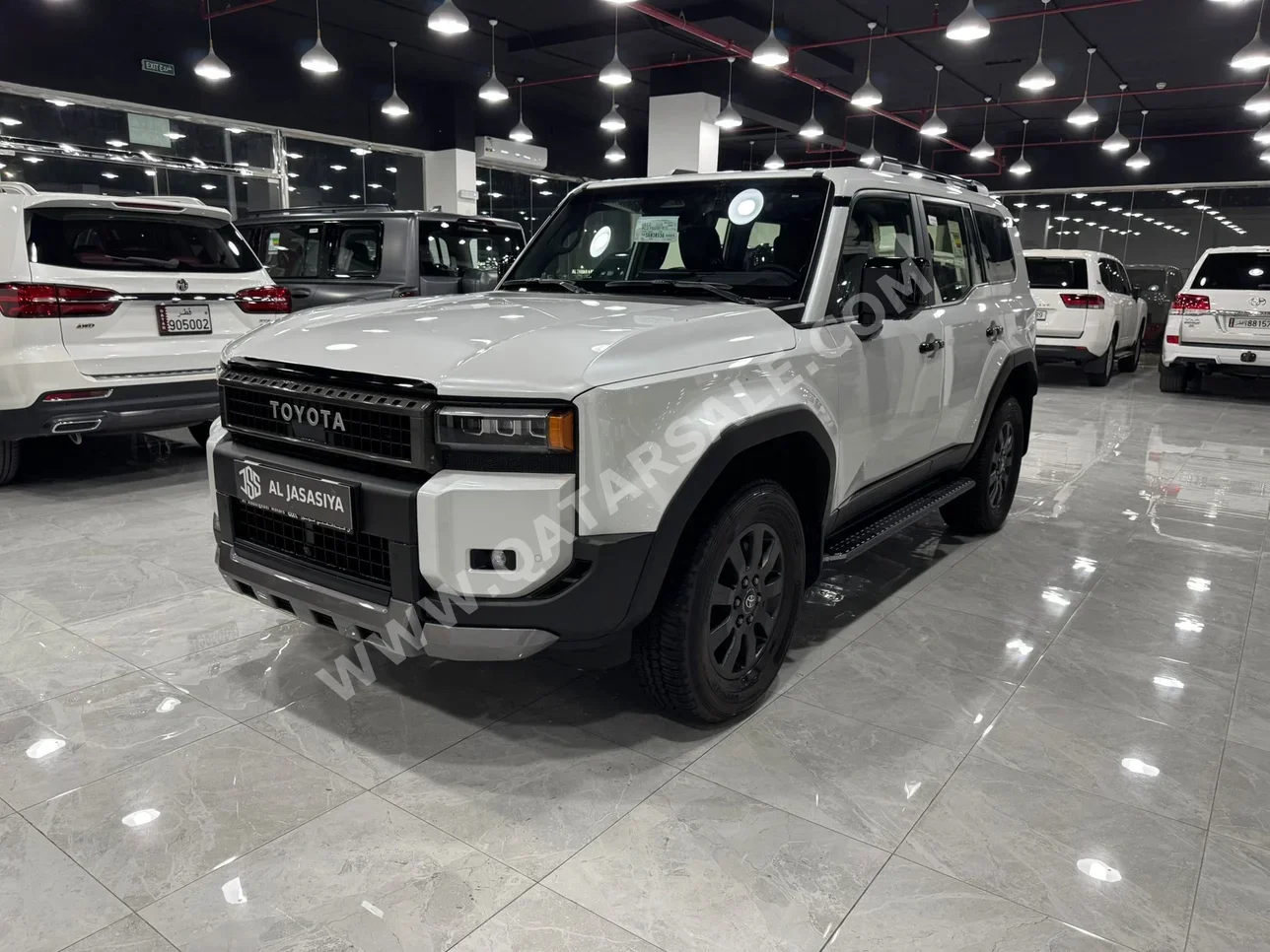تويوتا برادو تي اكس تيربو 2025 اوتوماتيك 1,100 كم 4 سلندر دفع رباعي اس يو في أبيض تحت الضمان