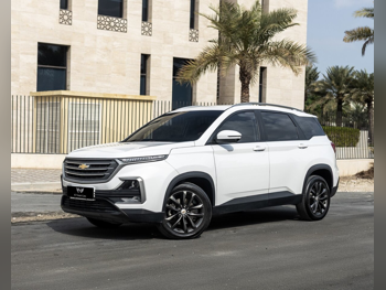 Chevrolet  Captiva  2023  Automatic  28,000 Km  4 Cylinder  Front Wheel Drive (FWD)  SUV  White