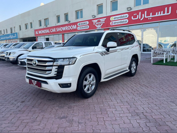 Toyota  Land Cruiser  GXR Twin Turbo  2022  Automatic  121,000 Km  6 Cylinder  Four Wheel Drive (4WD)  SUV  White