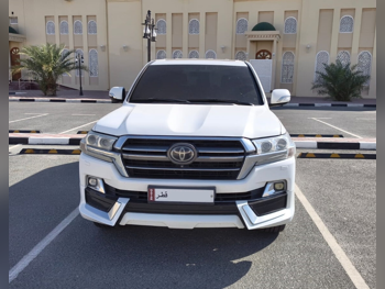 Toyota  Land Cruiser  VXR- Grand Touring S  2020  Automatic  238,000 Km  8 Cylinder  Four Wheel Drive (4WD)  SUV  White