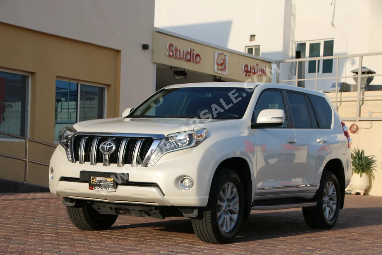 تويوتا  برادو  في اكس  2016  اوتوماتيك  105,000 كم  6 سلندر  دفع رباعي  اس يو في  بنفسجي