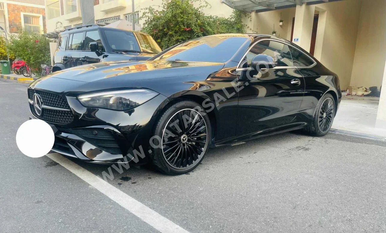 مرسيدس - بنز  سي ال اي  200  2025  اوتوماتيك  35,000 كم  4 سلندر  دفع خلفي  سيدان  أسود  تحت الضمان