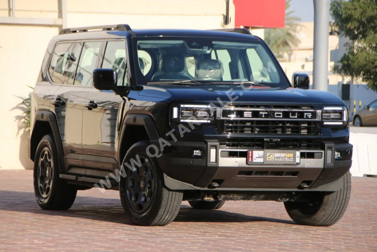 جيتور  جي 700  لاكجري  2026  اوتوماتيك  300 كم  4 سلندر  دفع رباعي  اس يو في  أسود  تحت الضمان