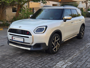 ميني  كوبر  كاونتري مان اس  2025  اوتوماتيك  29,000 كم  4 سلندر  دفع كلي مستمر  هاتشباك  أبيض و ذهبي  تحت الضمان