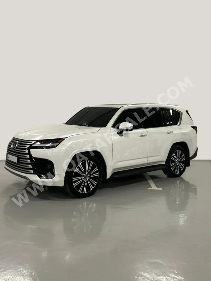 Lexus  LX  600 Luxury  2024  Automatic  15,000 Km  6 Cylinder  Four Wheel Drive (4WD)  SUV  White  With Warranty