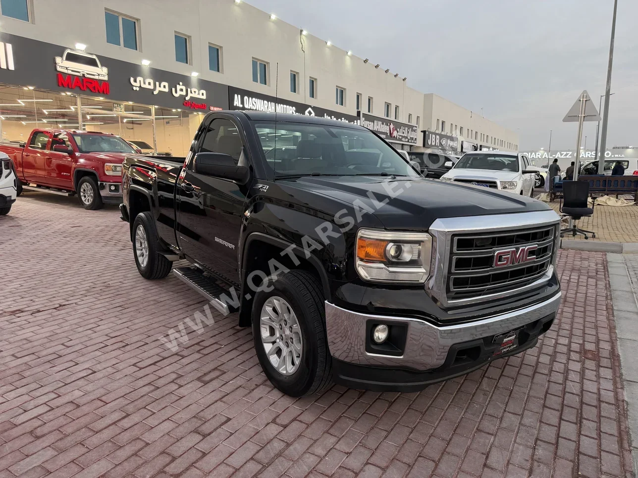 GMC  Sierra  1500  2014  Automatic  267,000 Km  8 Cylinder  Four Wheel Drive (4WD)  Pick Up  Black