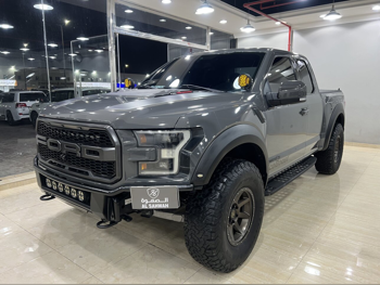 Ford  Raptor  SVT  2020  Automatic  191,000 Km  8 Cylinder  Four Wheel Drive (4WD)  Pick Up  Gray