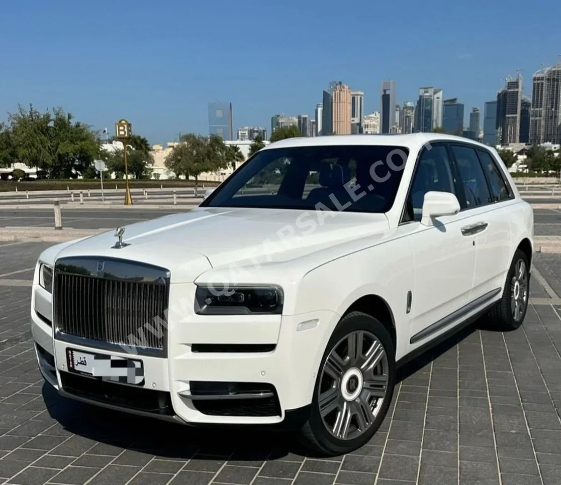 Rolls-Royce  Cullinan  2022  Automatic  21,000 Km  8 Cylinder  All Wheel Drive (AWD)  SUV  White  With Warranty