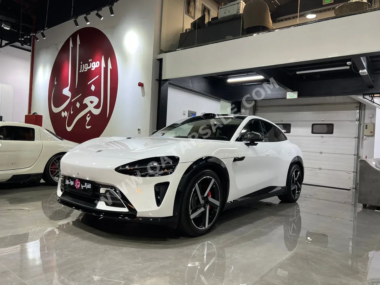 Xiaomi  YU7  Max  2025  Automatic  0 Km  0 Cylinder  All Wheel Drive (AWD)  SUV  White