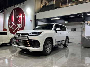 Lexus  LX  600 VIP  2022  Automatic  18,000 Km  6 Cylinder  Four Wheel Drive (4WD)  SUV  White  With Warranty