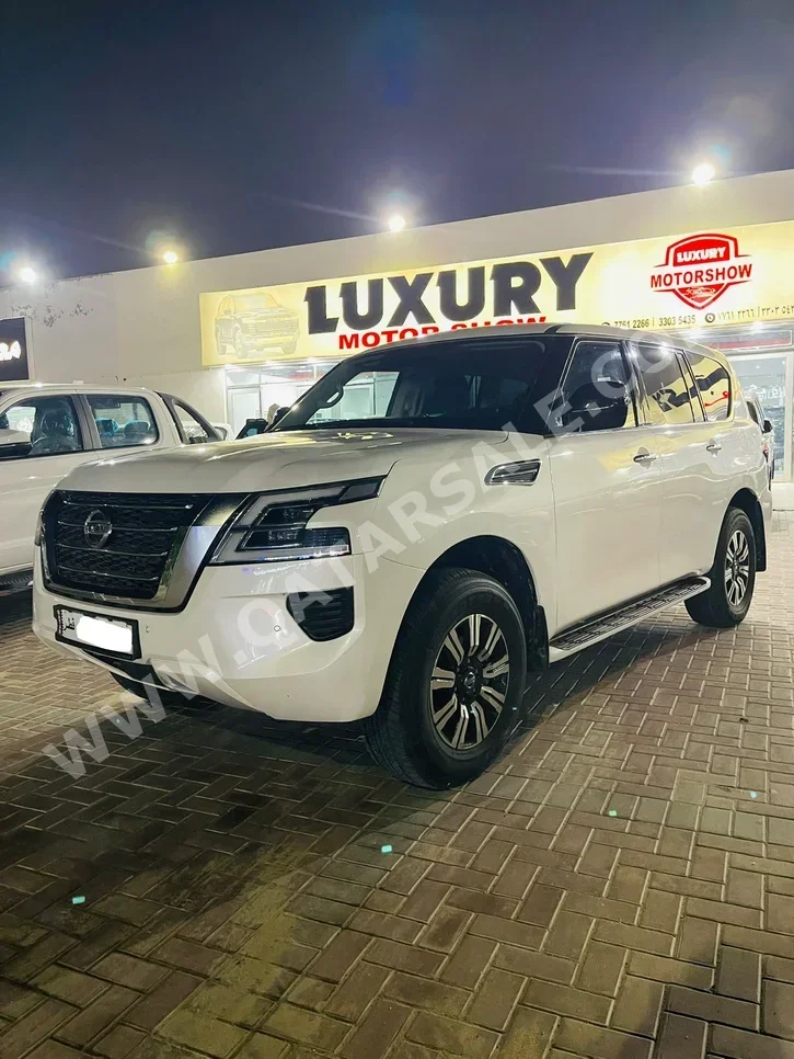 نيسان  باترول  اس اي  2020  اوتوماتيك  116,000 كم  8 سلندر  دفع رباعي  اس يو في  أبيض