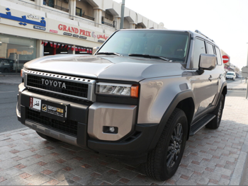 تويوتا  برادو  تي اكس تيربو  2025  اوتوماتيك  7,000 كم  4 سلندر  دفع رباعي  اس يو في  فضي  تحت الضمان
