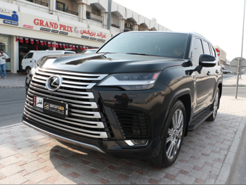 لكزس  ال اكس  600 في اي بي  2023  اوتوماتيك  53,000 كم  6 سلندر  دفع رباعي  اس يو في  أسود  تحت الضمان