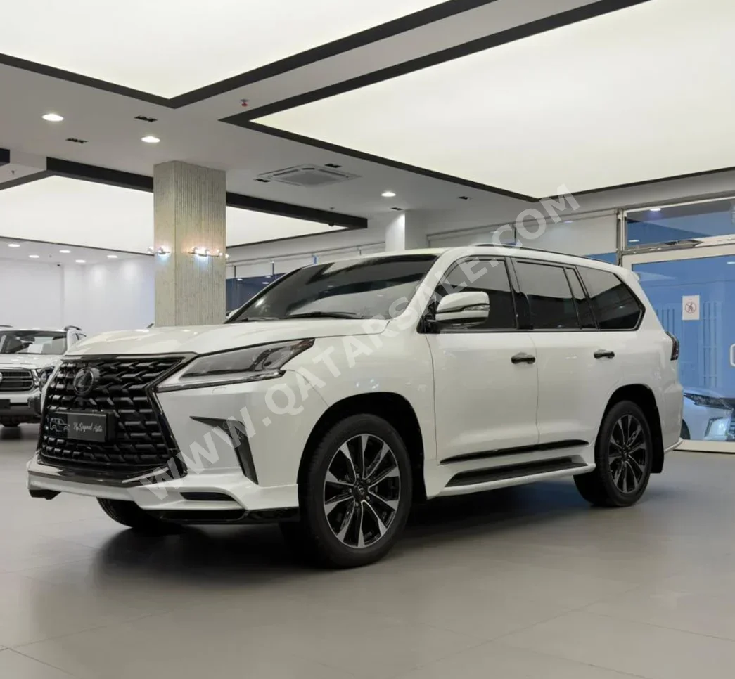 Lexus  LX  570 S Black Edition  2021  Automatic  93,000 Km  8 Cylinder  Four Wheel Drive (4WD)  SUV  White  With Warranty