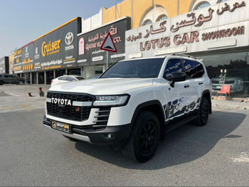 تويوتا  لاند كروزر  جي ار سبورت توين تيربو  2024  اوتوماتيك  10,000 كم  6 سلندر  دفع رباعي  اس يو في  أبيض  تحت الضمان