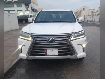 لكزس  ال اكس  570  2017  اوتوماتيك  356,000 كم  8 سلندر  دفع رباعي  اس يو في  ابيض واخضر