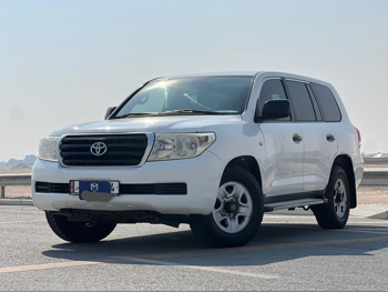 Toyota  Land Cruiser  G  2011  Automatic  270,000 Km  6 Cylinder  Four Wheel Drive (4WD)  SUV  White