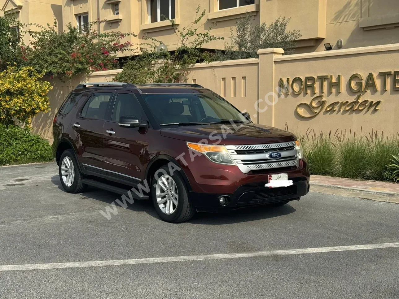 Ford  Explorer  2015  Automatic  220,000 Km  6 Cylinder  Four Wheel Drive (4WD)  SUV  Maroon