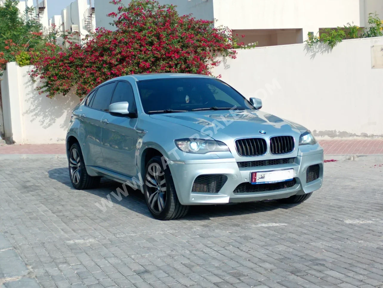 BMW  X-Series  X6  2010  Automatic  220,000 Km  6 Cylinder  Four Wheel Drive (4WD)  SUV  Silver