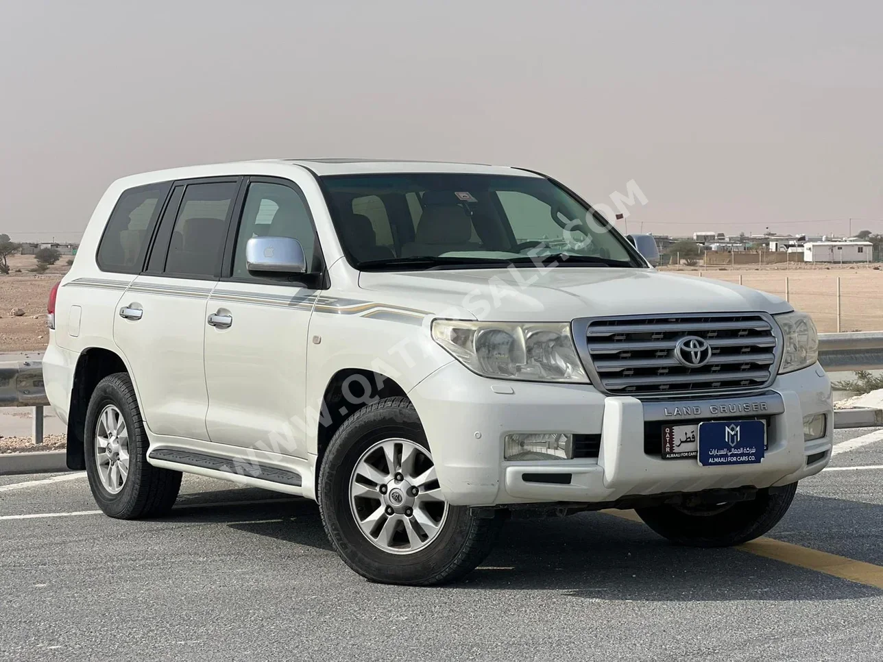 Toyota  Land Cruiser  VXR  2009  Automatic  406,000 Km  8 Cylinder  Four Wheel Drive (4WD)  SUV  White