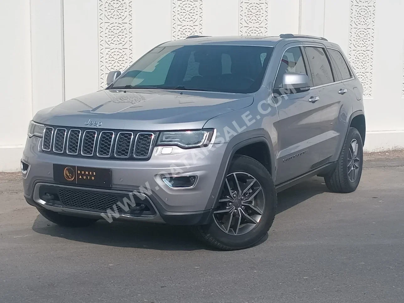 Jeep  Grand Cherokee  Limited  2019  Automatic  93,000 Km  6 Cylinder  Four Wheel Drive (4WD)  SUV  Silver