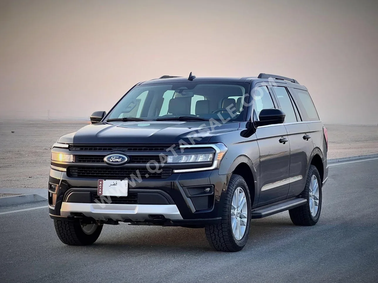 Ford  Expedition  XLT  2024  Automatic  0 Km  6 Cylinder  Four Wheel Drive (4WD)  SUV  Black  With Warranty